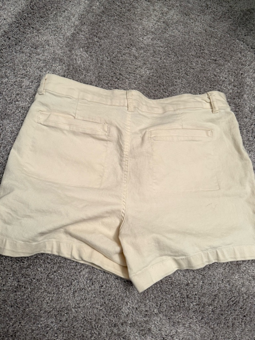 d. jeans Cream Cotton Patch-Pocket Bermuda Shorts - Picture 2 of 3